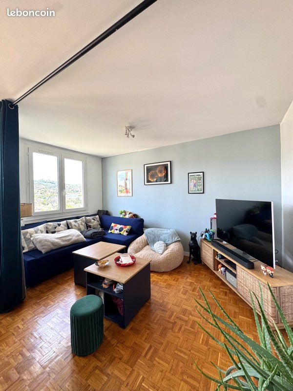 Appartement 3 pièces 77 m² · à Saint-Chamond · 77 m² · 137 000 €