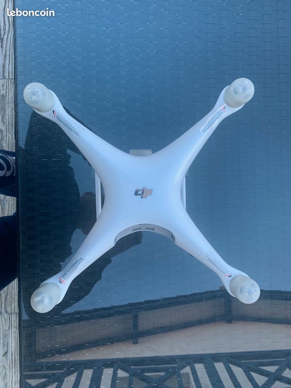 DJI Phantom 4 Pro V2 – Drone NEUF + accessoires – pack complet (image 3)