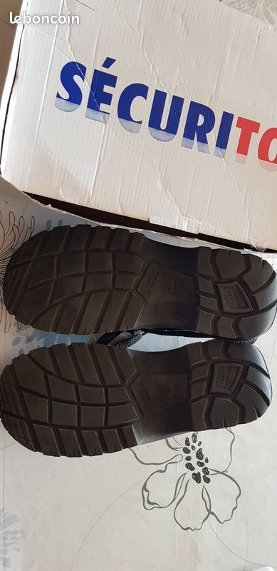 Chaussures de sécurité neuf (image 2)