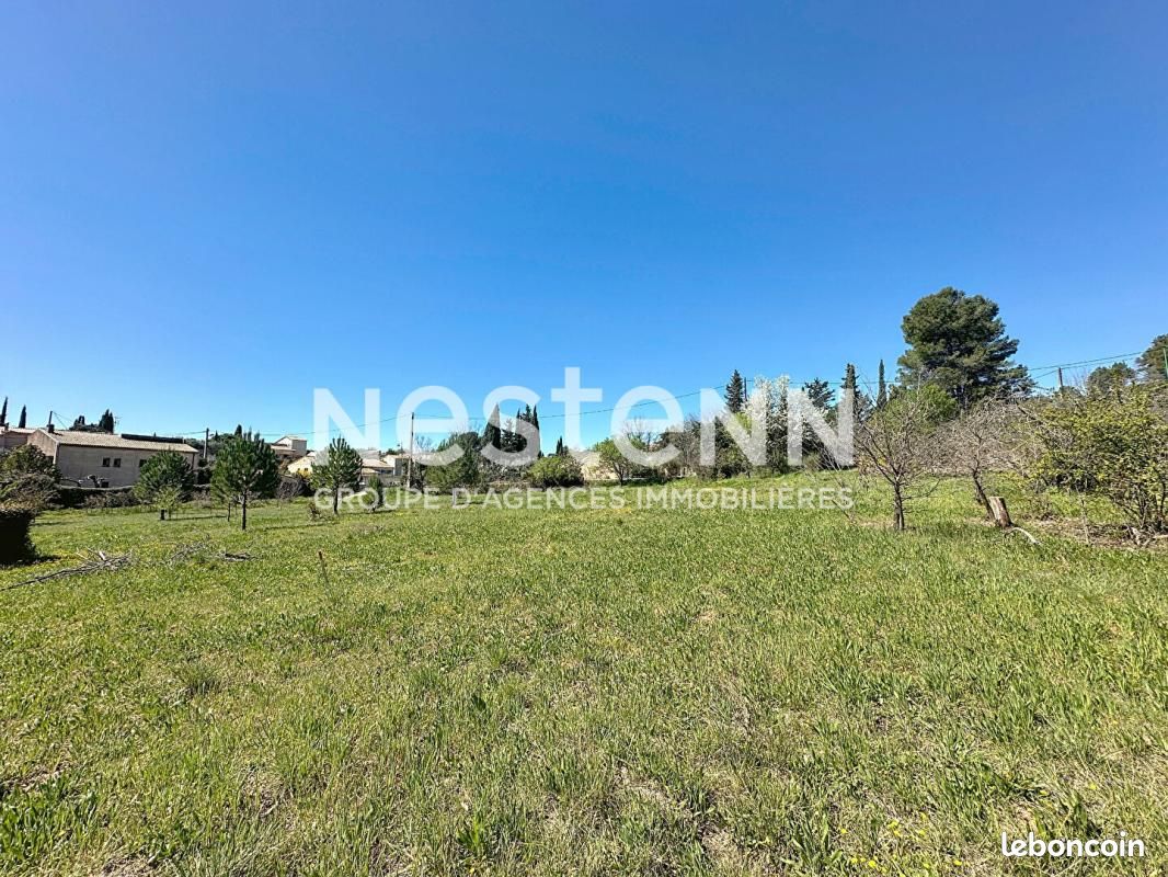 Terrain 1200 m² · à Lorgues · 140 000 €
