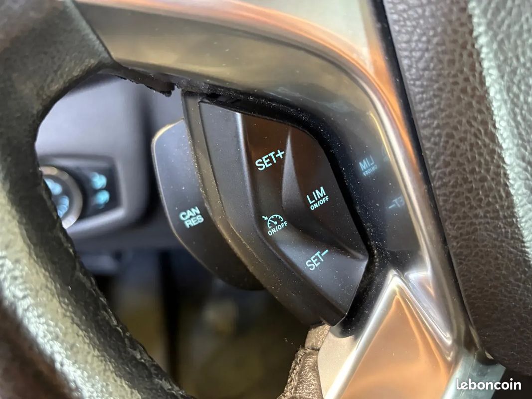 FORD Transit Connect 1.5 D 101ch Trend - 2017 - 98 500 km - Faible kilométrage - Bluetooth (image 17)