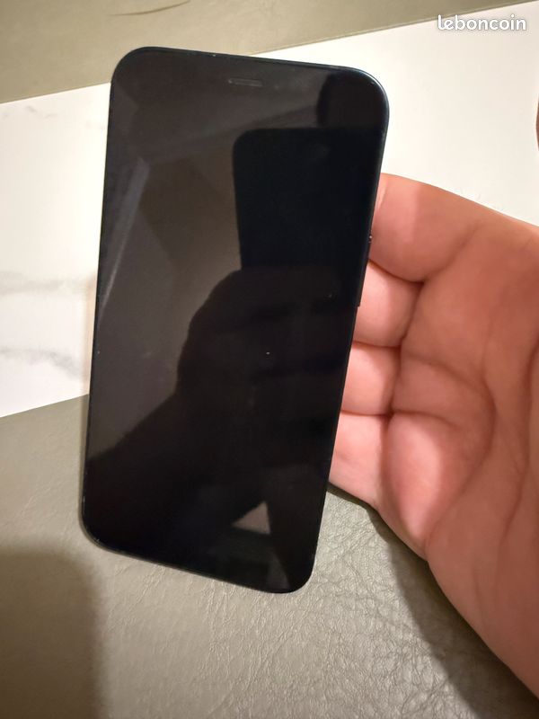 IPhone 12 Mini 64GB Noir Excellent État (image 2)