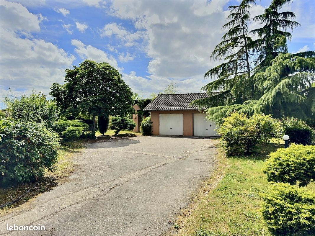 Propriété 5 pièces 175 m² (image 17)