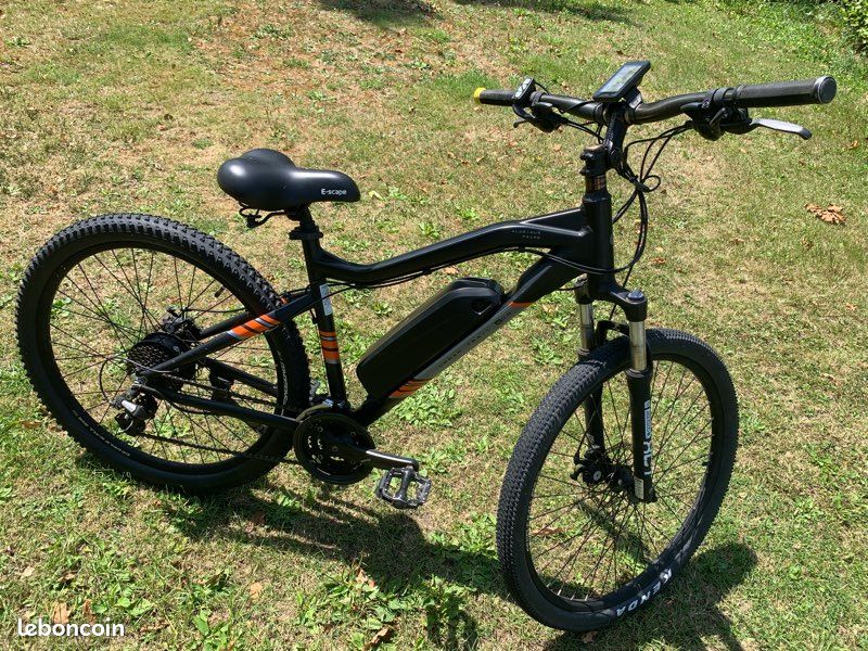 Vélo électrique essentielB urbain trail 200 Vélos