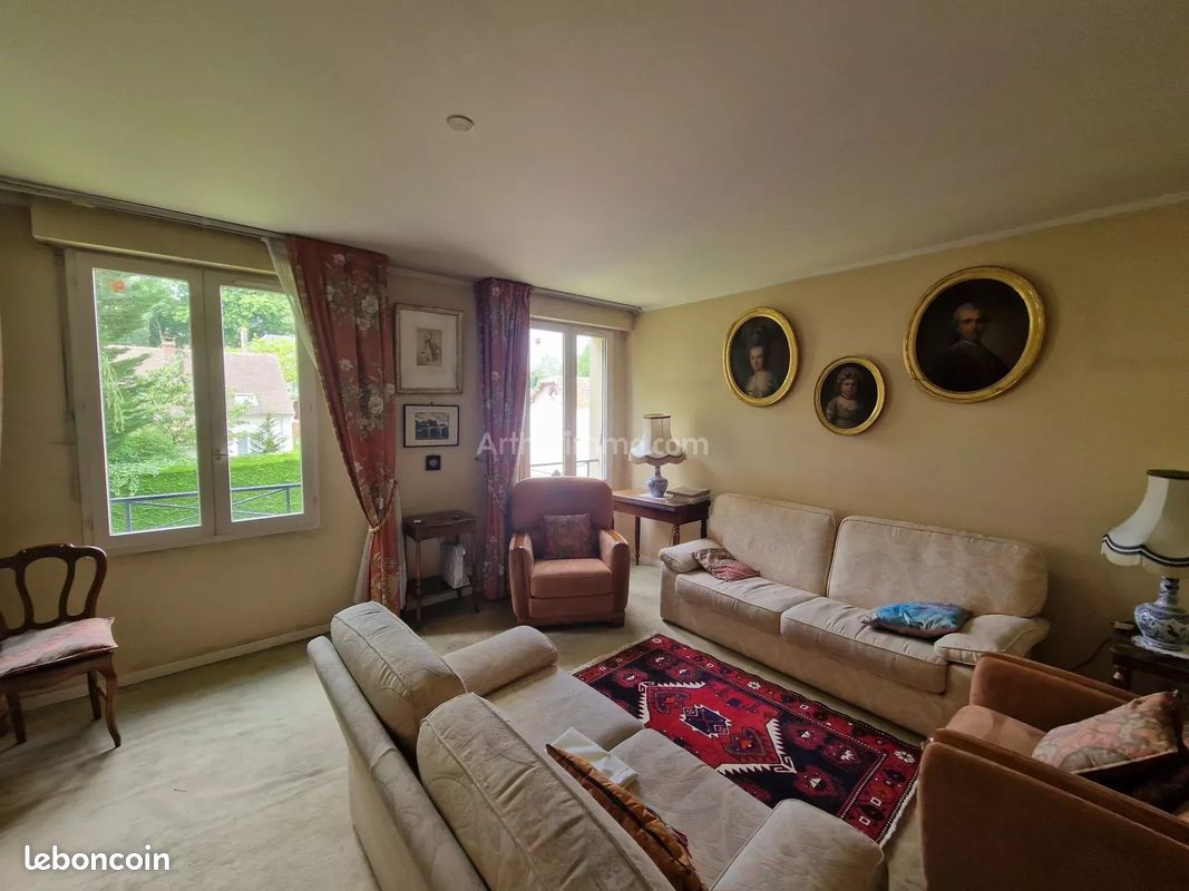 Appartement 5 pièces 180 m² · à Gisors · 180 m² · 230 000 €