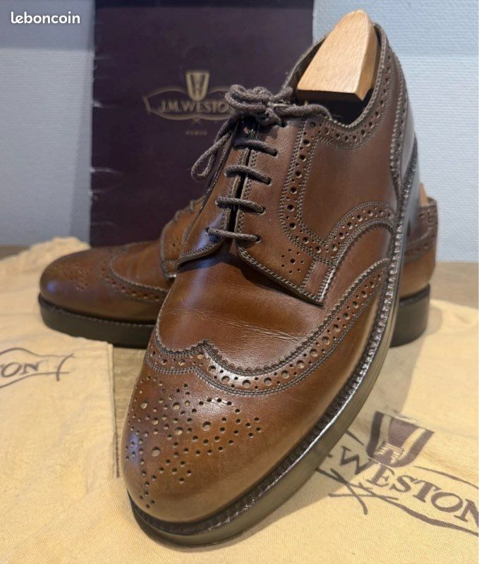 Chaussures jm weston modele triple semelle derby a bout fleuri en cuir marron taille 8 d 42 (image 1)