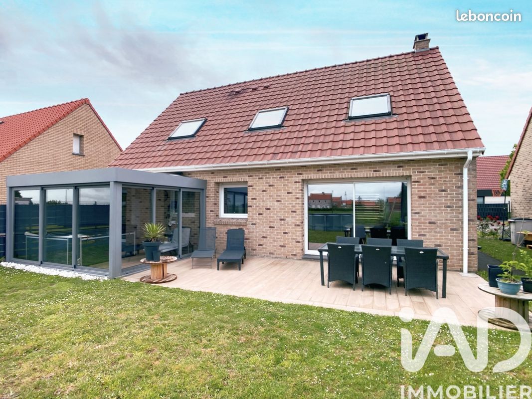 Maison 5 pièces 97 m² · à Hondschoote · 97 m² · 329 000 €