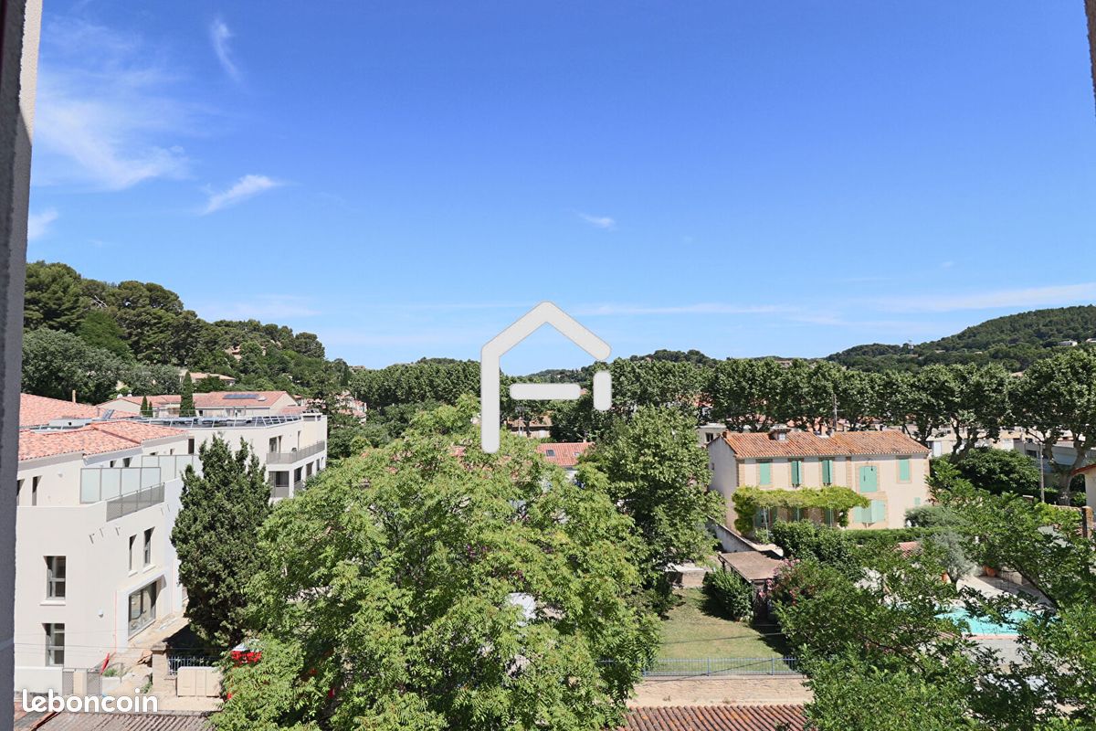Appartement 3 pièces 69 m² · à Saint-Chamas · 69 m² · 168 000 €
