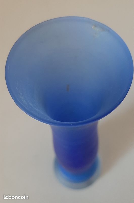 2 petits vases bleus cobalt en verre (image 4)