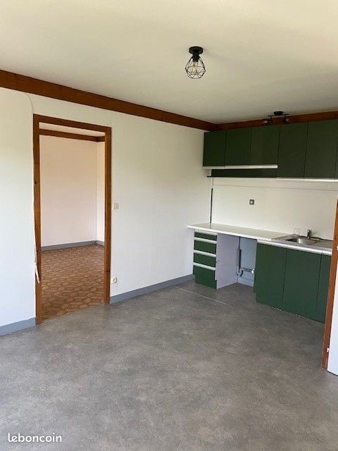 Appartement 2 pièces 27 m² · à Lys-Haut-Layon · 27 m² · 330 €/mois