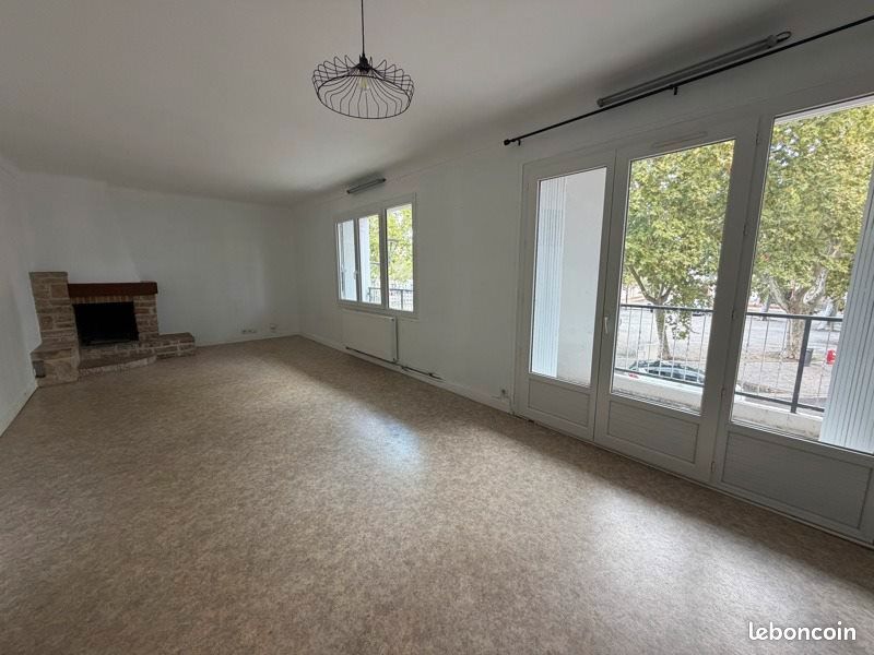 Appartement 5 pièces 126 m² · à Valence · 126 m² · 695 €/mois