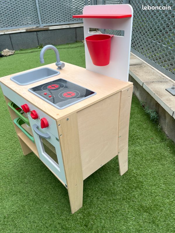 Cuisine façon bois avec accessoires enfant (image 2)