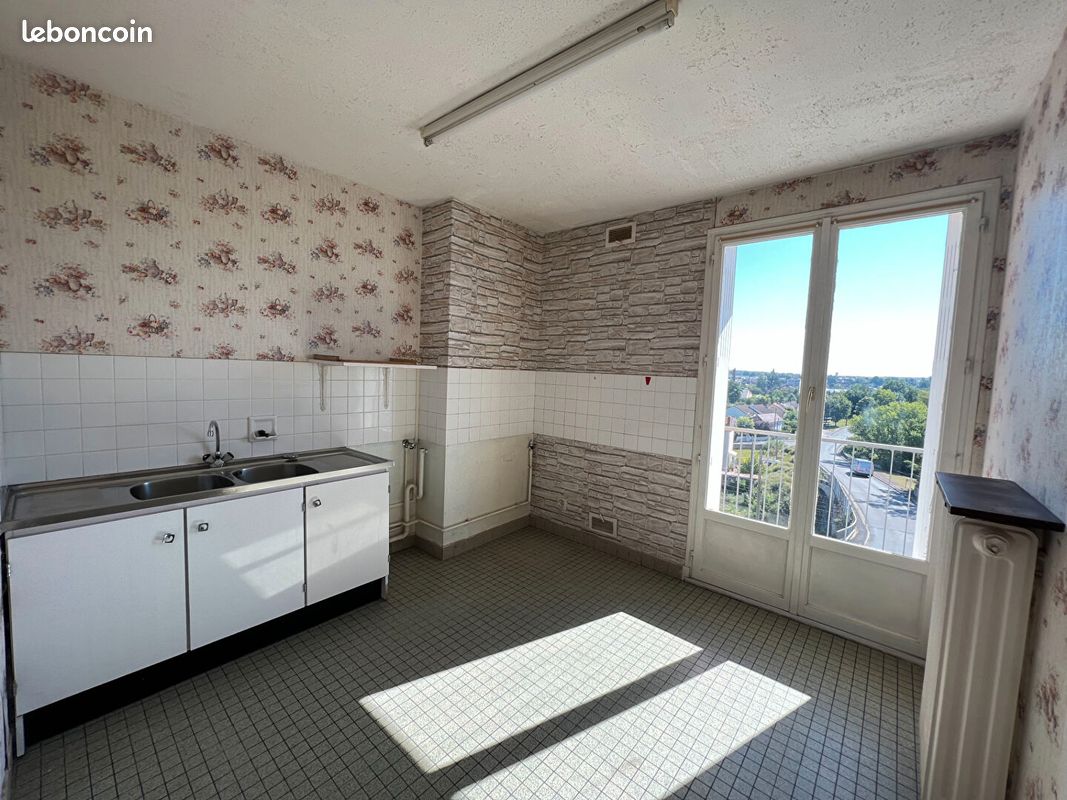 Appartement 3 pièces 69 m² · à Moulins · 69 m² · 620 €