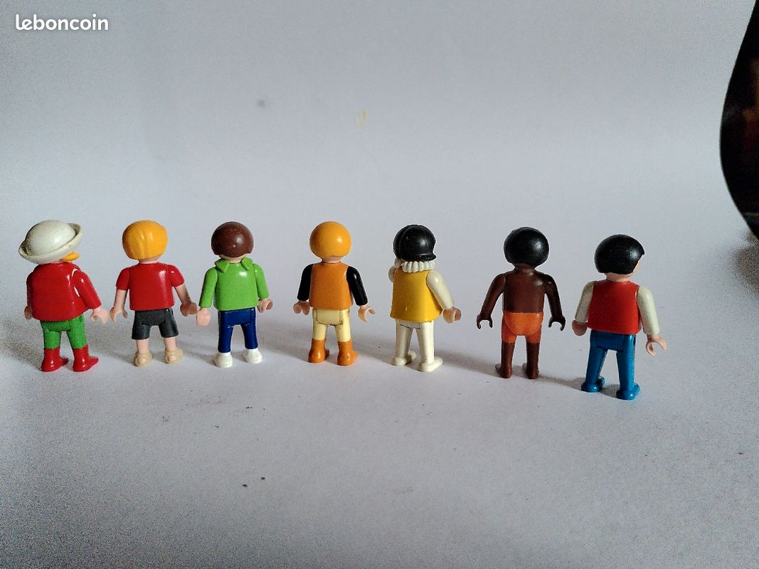 7 enfants Playmobil anciens et récents (image 5)