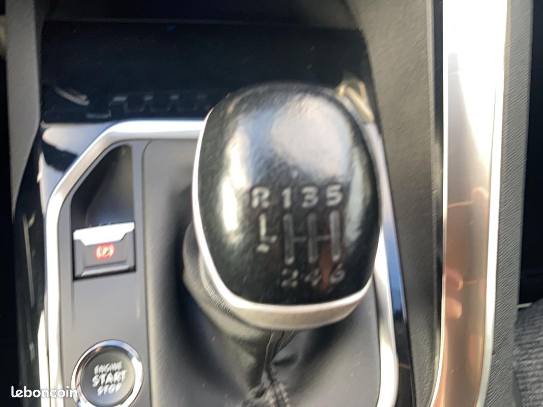 PEUGEOT 3008 BlueHDi 130ch S&S BVM6 Allure (image 22)