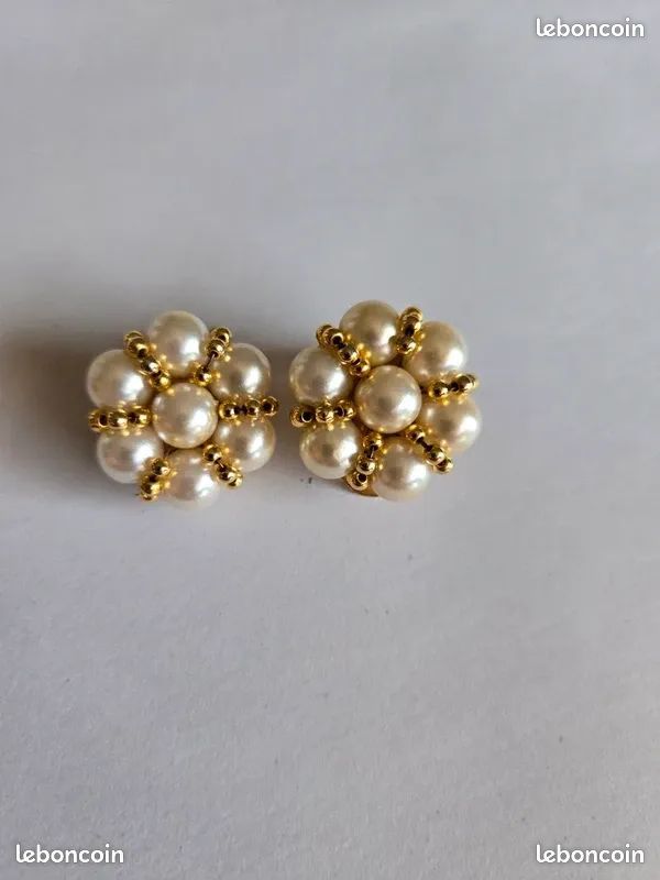 Boucles D'oreilles Clips Vintage En Métal Doré Avec Perles - Occasion Bon état