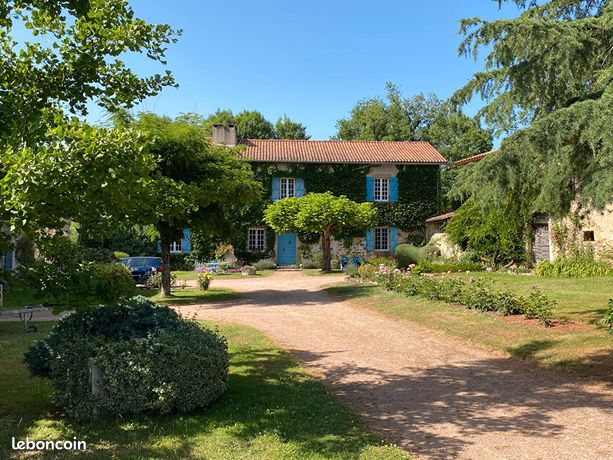 Maison 7 pièces 271 m²