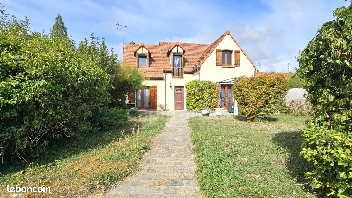 Maison 7 pièces 140 m² · à Auvers-Saint-Georges · 140 m² · 405 000 €