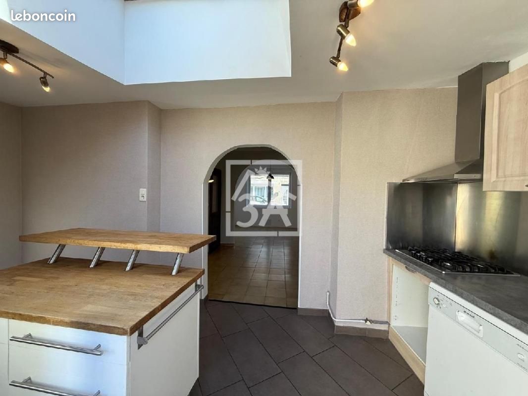 Maison 7 pièces 102 m² · à Calais · 102 m² · 155 000 €