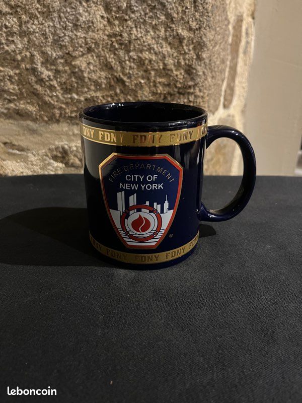 Magnifique mug Anti crime Security inc 2006 (image 4)
