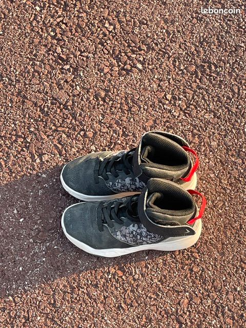 Lot de caussures enfants taille 32 (image 7)