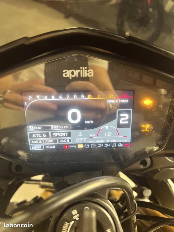 Aprilia TUONO 1100 V4 RR (image 3)