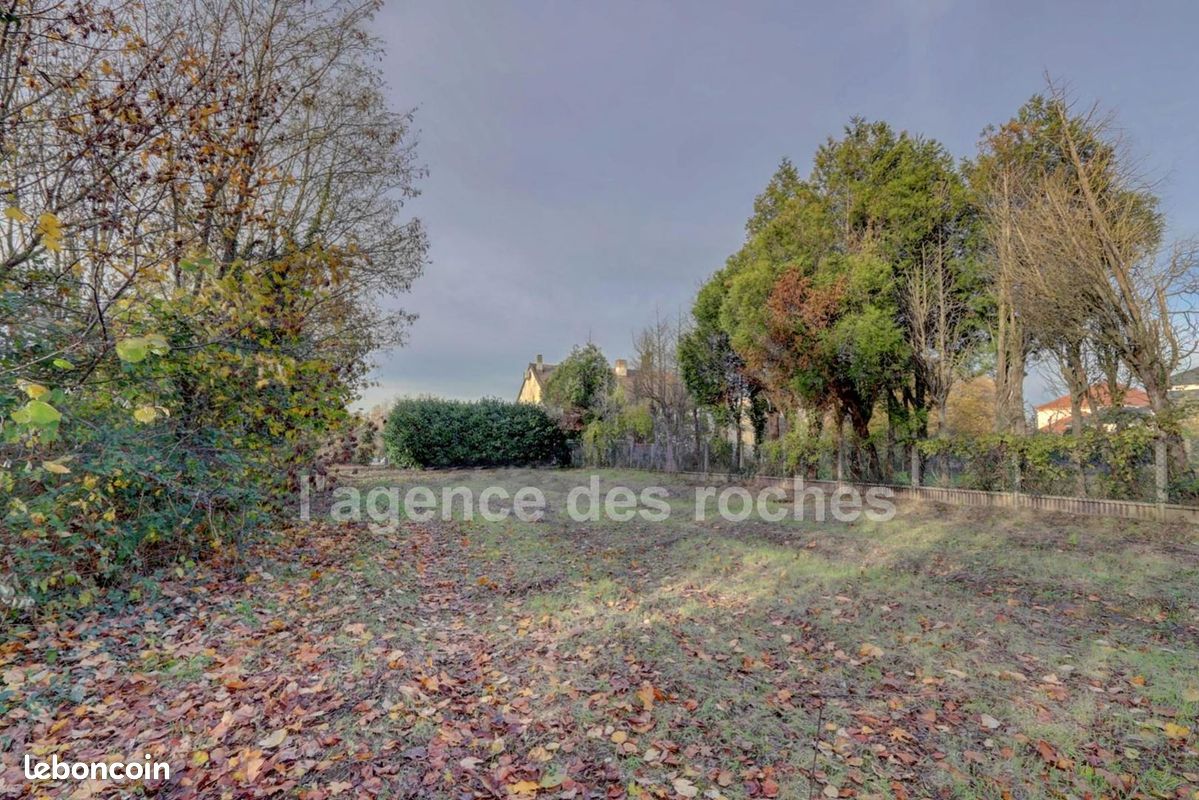 Terrain 719 m² · à Éragny-sur-Oise · 199 500 €