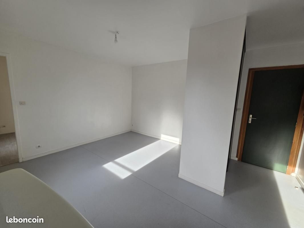 Appartement 2 pièces 34 m² · à Gournay-en-Bray · 34 m² · 60 000 €