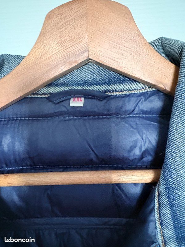 Veste matelassée taille XL. Très bon état (image 3)