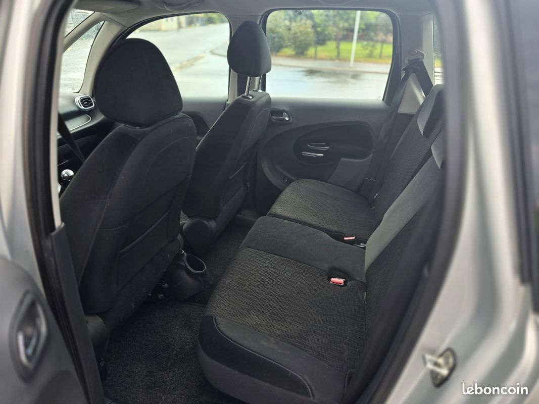 Citroën C3 Picasso 1.6 HDi 110 ch superbe état (image 6)