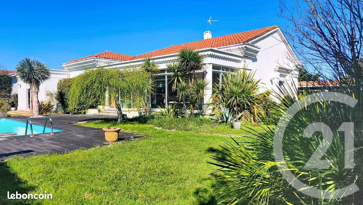 Maison 9 pièces 214 m² · à Gujan-Mestras · 214 m² · 780 000 €
