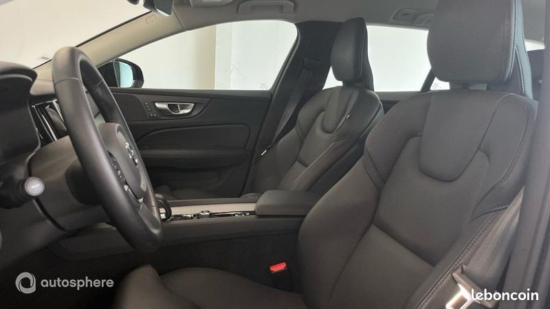 Volvo V60 B4 197ch Plus Style Dark DCT 7 (image 12)