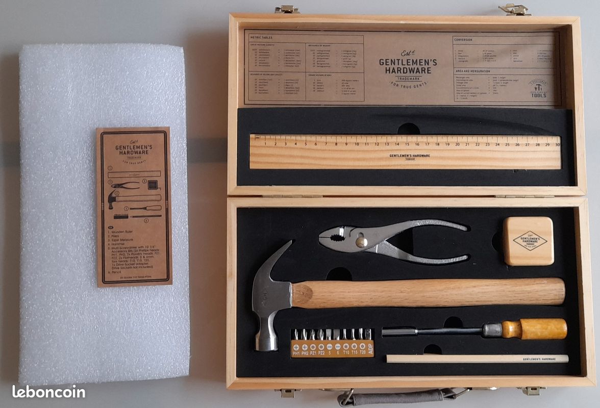 Outils outils pour travailler le bois Banque d'image et photos - Alamy
