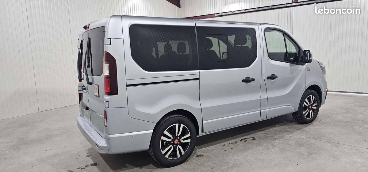 Renault Trafic Blue dCi 170 auto Techno L1 8 PL (image 13)