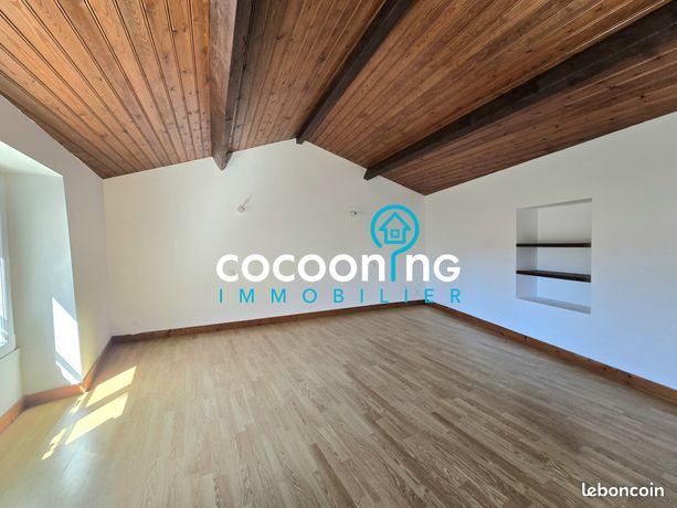 https://img.leboncoin.fr/api/v1/lbcpb1/images/15/2a/d5/152ad58bed5a5c11395abbe62ca5d56aebd36253.jpg?rule=ad-image