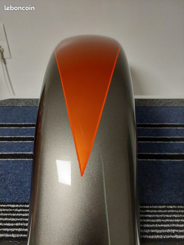 HARLEY ROAD GLIDE CVO garde-boue avant (image 3)