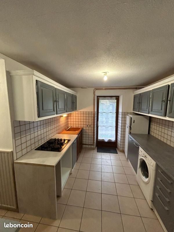 Maison 4 pièces 80 m² · à Bellegarde · 80 m² · 569 €