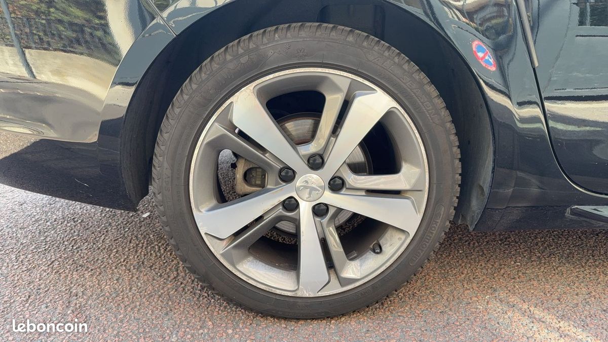 Peugeot 308 SW II 1.2 PureTech 130 GT Line (image 16)