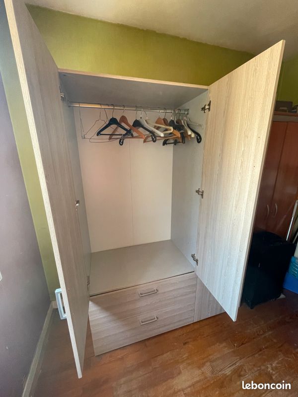 Armoire 3 portes (image 2)