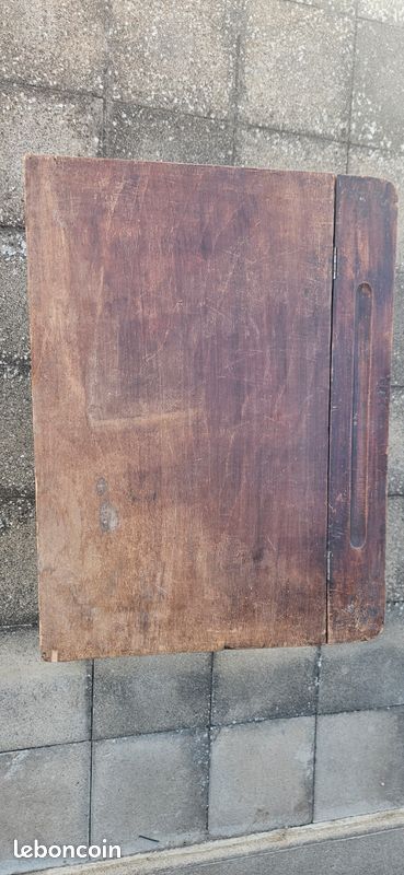 Bureau d'écolier ancien en bois avec plateau relevable (image 4)
