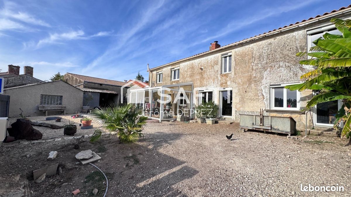 Maison 8 pièces 112 m² · à Curzon · 112 m² · 164 500 €