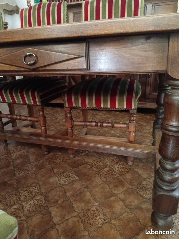 Table rectangulaire de salle à manger (image 1)