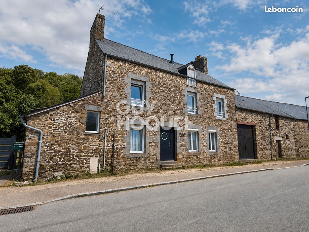 Maison 5 pièces 140 m² · à Saint-Broladre · 140 m² · 297 000 €