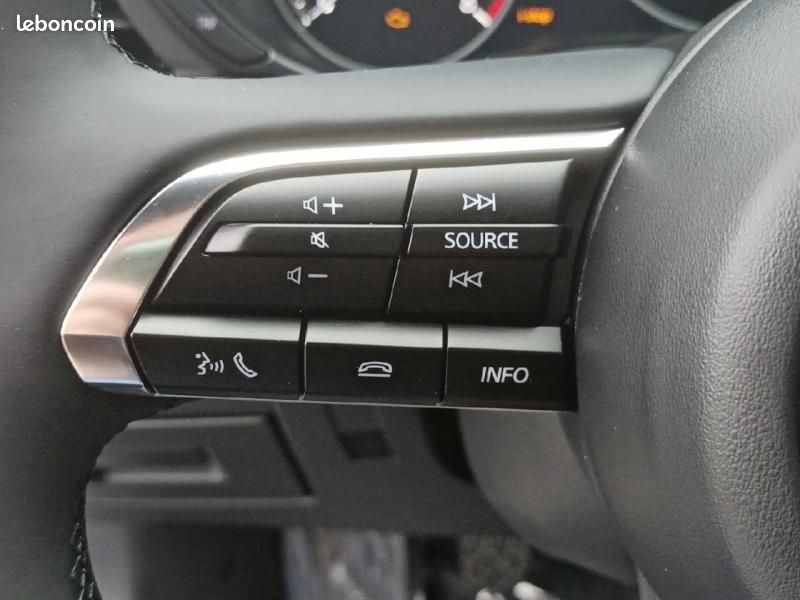 Mazda Mazda 3 2.0 e-SKYACTIV-X M-Hybrid 186ch Homura 2025 Euro6e (image 16)