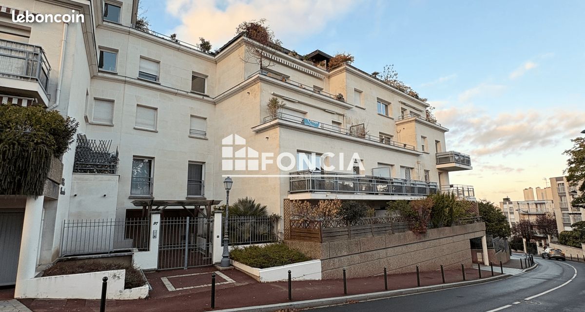 Appartement 2 pièces 46 m² · au Plessis-Robinson · 46 m² · 1 150 €/mois
