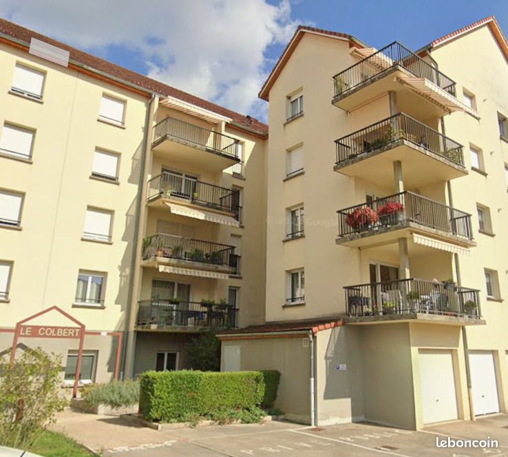 Appartement 3 pièces 80 m² · à Lons-le-Saunier · 80 m² · 848 €