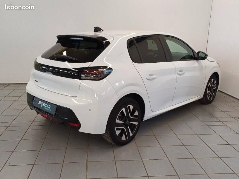Peugeot 208 1.2 PureTech 100ch S&S Allure (image 6)