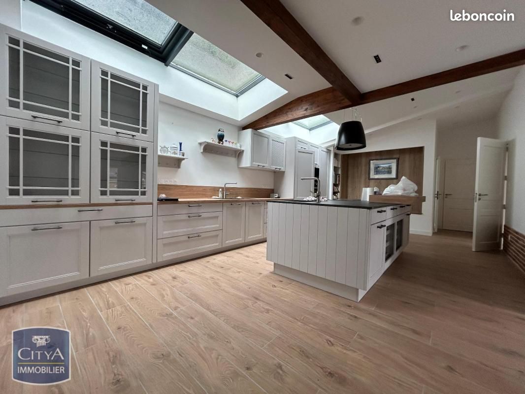 Maison 4 pièces 143 m² · à Luneray · 143 m² · 1 250 €