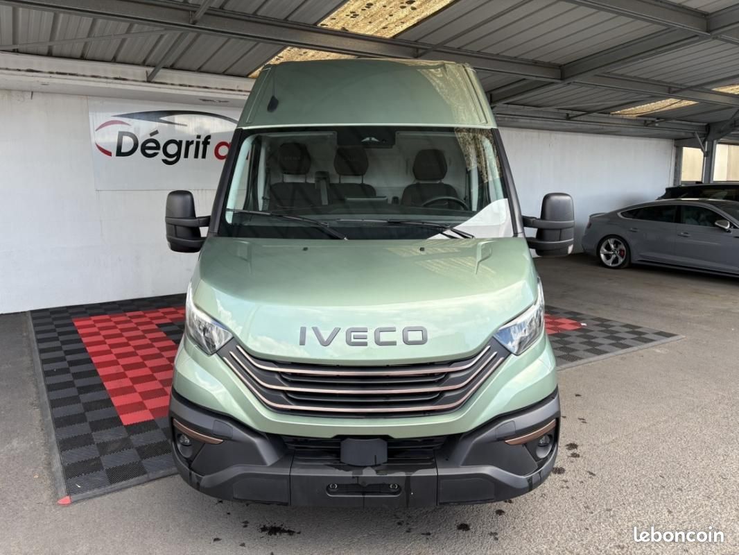 Iveco Daily FOURGON FGN 35 S 16H V11 H2 Q-LEAF HI-MATIC (image 21)