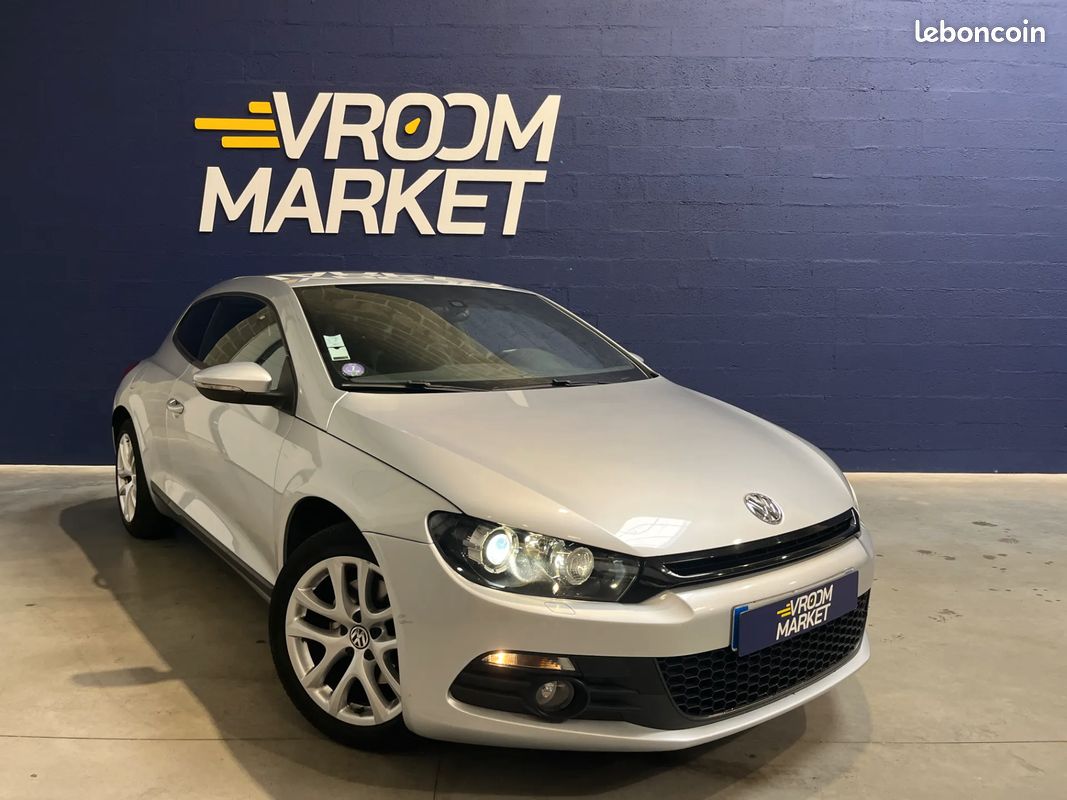 VOLKSWAGEN Scirocco 1.4 TSI 160ch Sportline - 2009 - DYNAUDIO - Projecteur Bi-Xenon (image 3)